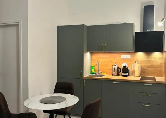 Grgo アパート ドラゲ